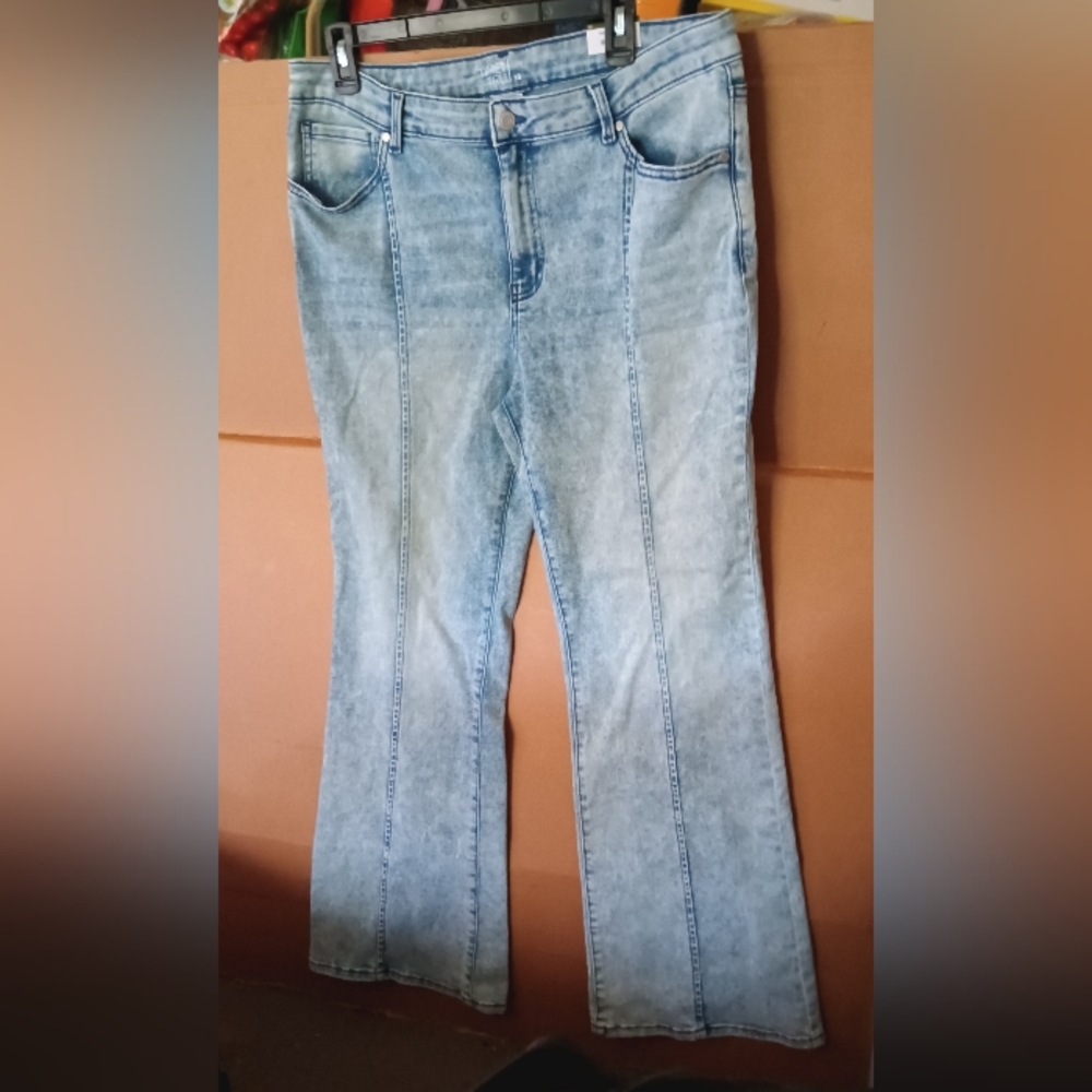 Time and Tru Light Blue Women Jeans